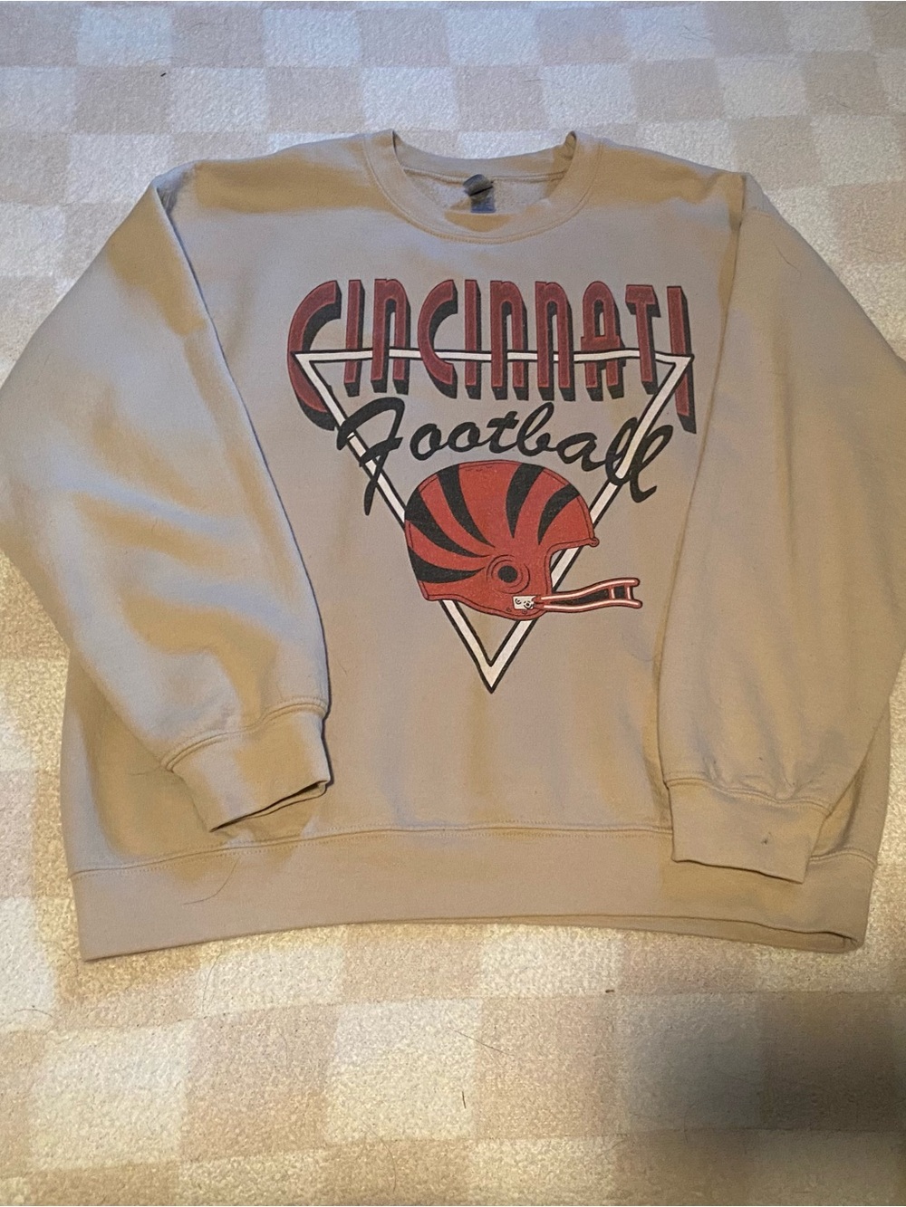 Hanes Beige Crewneck Sweatshirt with Red and Black Cincinnati Graphic